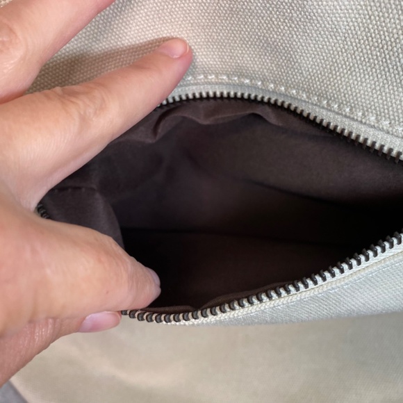 Iswee Canvas Two Handle Purse Magnetic Close 12" X 11" - Picture 5 of 10